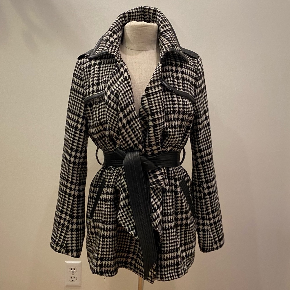 Double Zero Womens Wrap Coat Black and White Plaid w Faux Black Leather Trim/ M